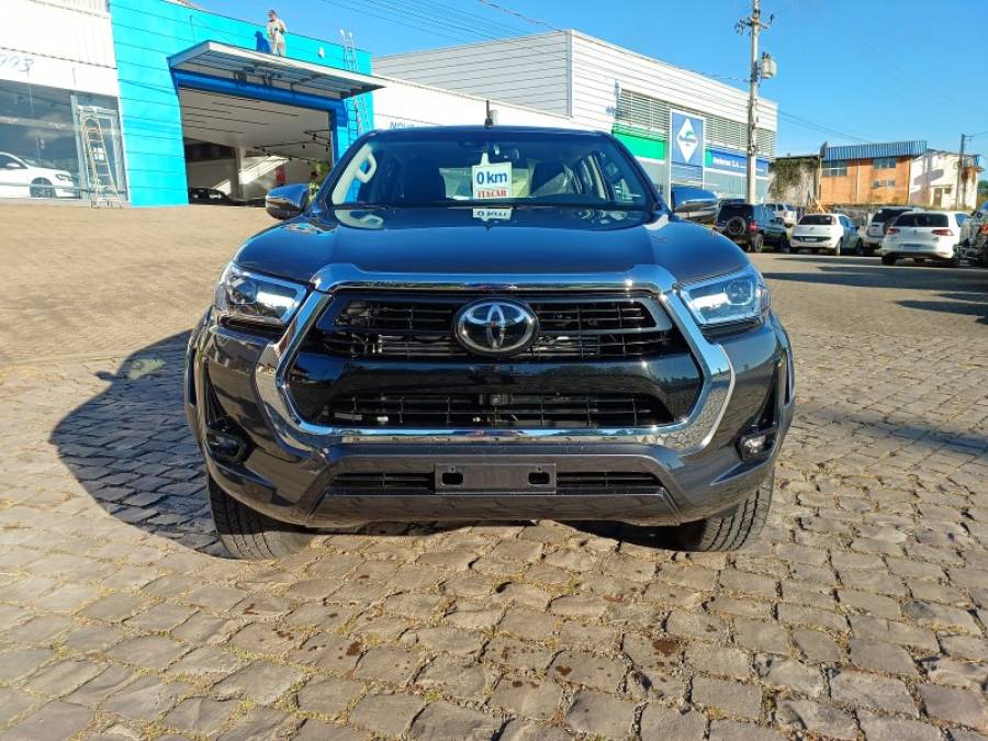 TOYOTA - HILUX - 2024/2024 - Cinza - Sob Consulta