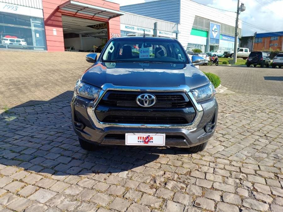 TOYOTA - HILUX - 2024/2024 - Cinza - Sob Consulta