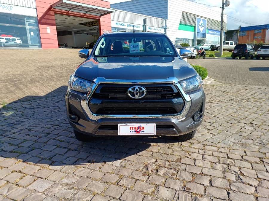 TOYOTA - HILUX - 2024/2024 - Cinza - Sob Consulta