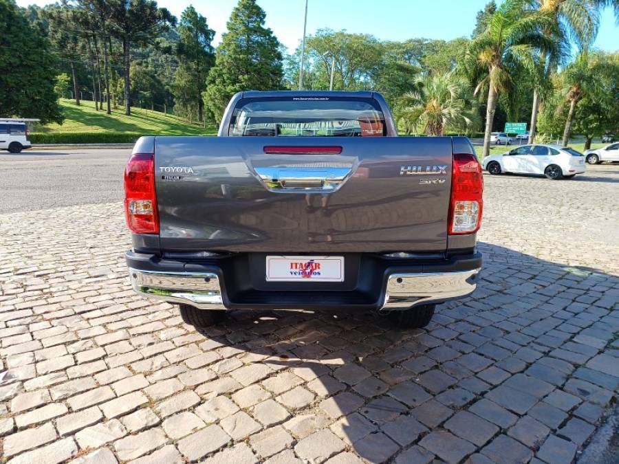 TOYOTA - HILUX - 2024/2024 - Cinza - Sob Consulta