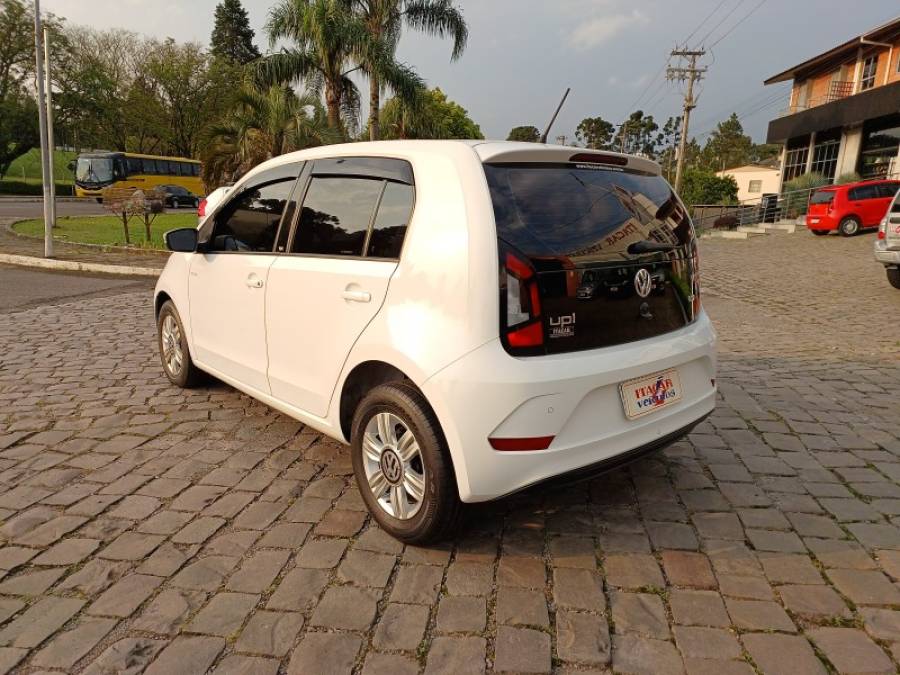 VOLKSWAGEN - UP - 2017/2018 - Branca - R$ 58.990,00