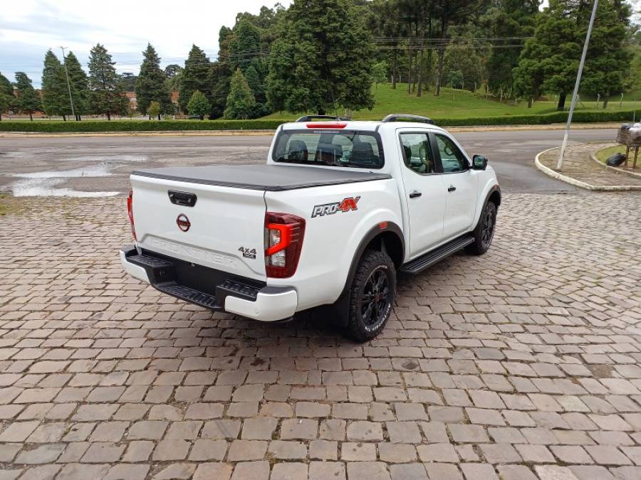 NISSAN - FRONTIER - 2024/2024 - Branca - Sob Consulta