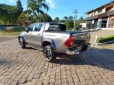 TOYOTA - HILUX - 2024/2024 - Cinza - Sob Consulta