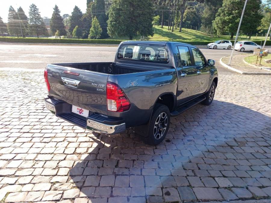 TOYOTA - HILUX - 2024/2024 - Cinza - Sob Consulta